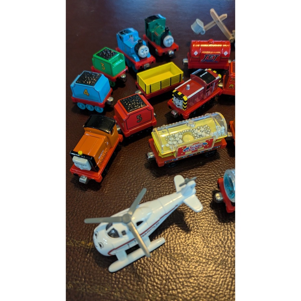 Thomas & Friends Take Along Diecast Train Lot 32 Pc Thomas Percy Harold Carnival - Picture 3 of 9
